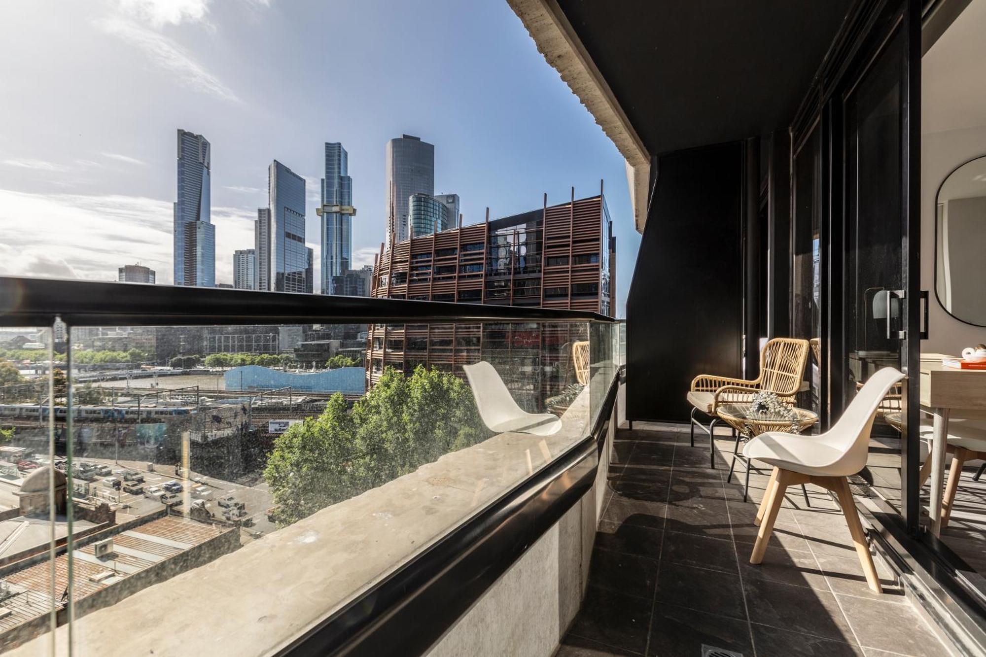 Riverview Suites By Edgetrip Мельбурн Экстерьер фото